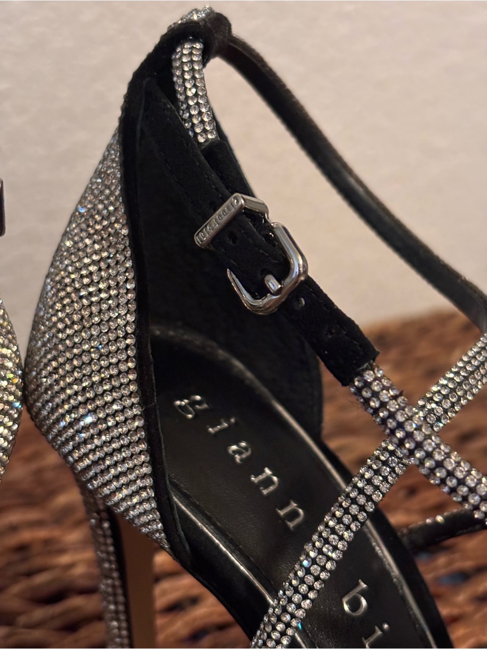 Gianni Bini Black Rhinestone Bow Heels | Crystal Embellished Stiletto | Size 6 - Picture 2 of 10